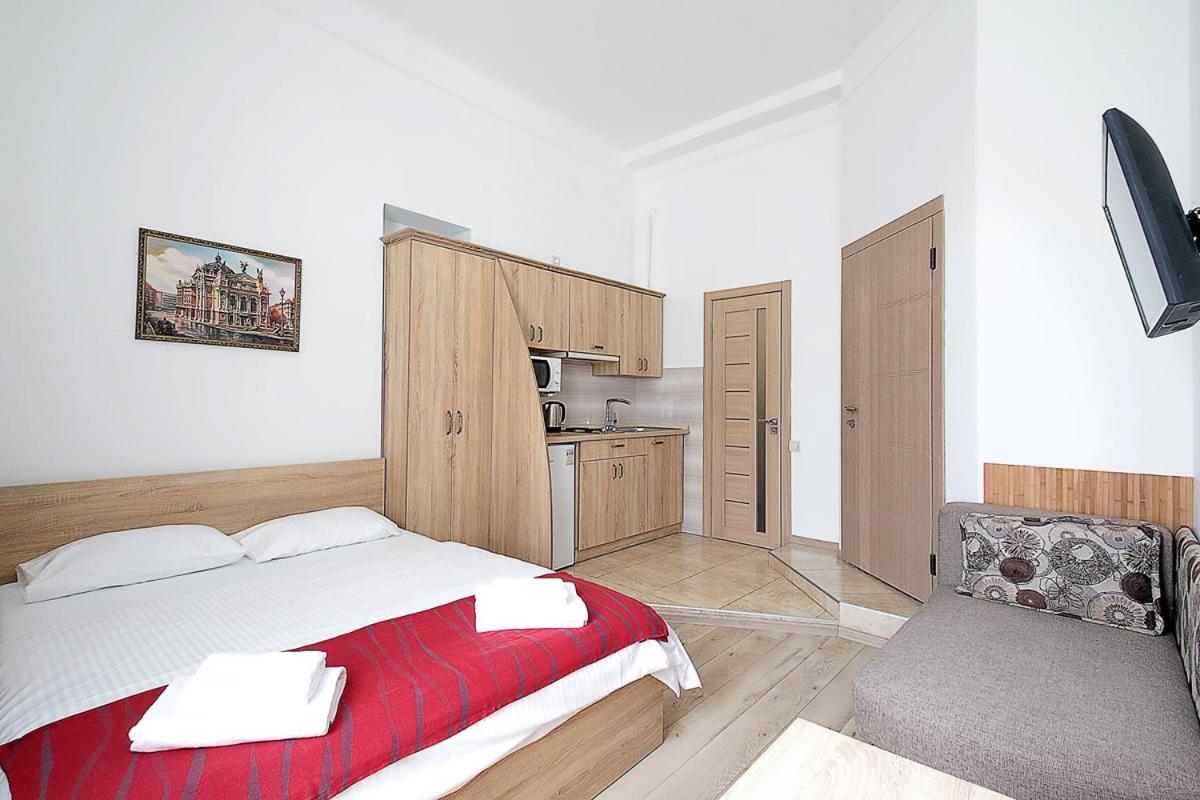 Buk Apartments On Doroshenka 29 Lviv Bagian luar foto
