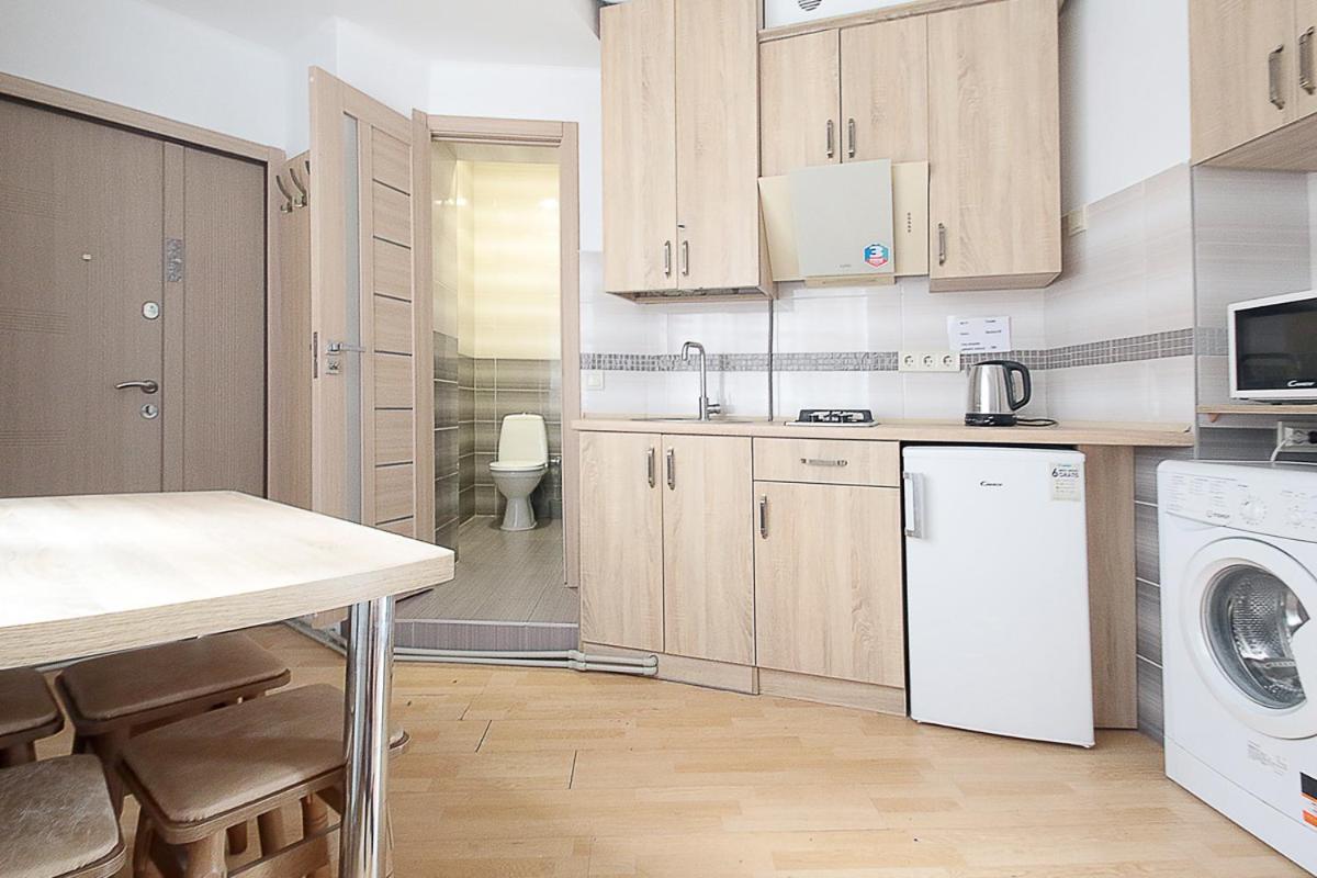 Buk Apartments On Doroshenka 29 Lviv Bagian luar foto