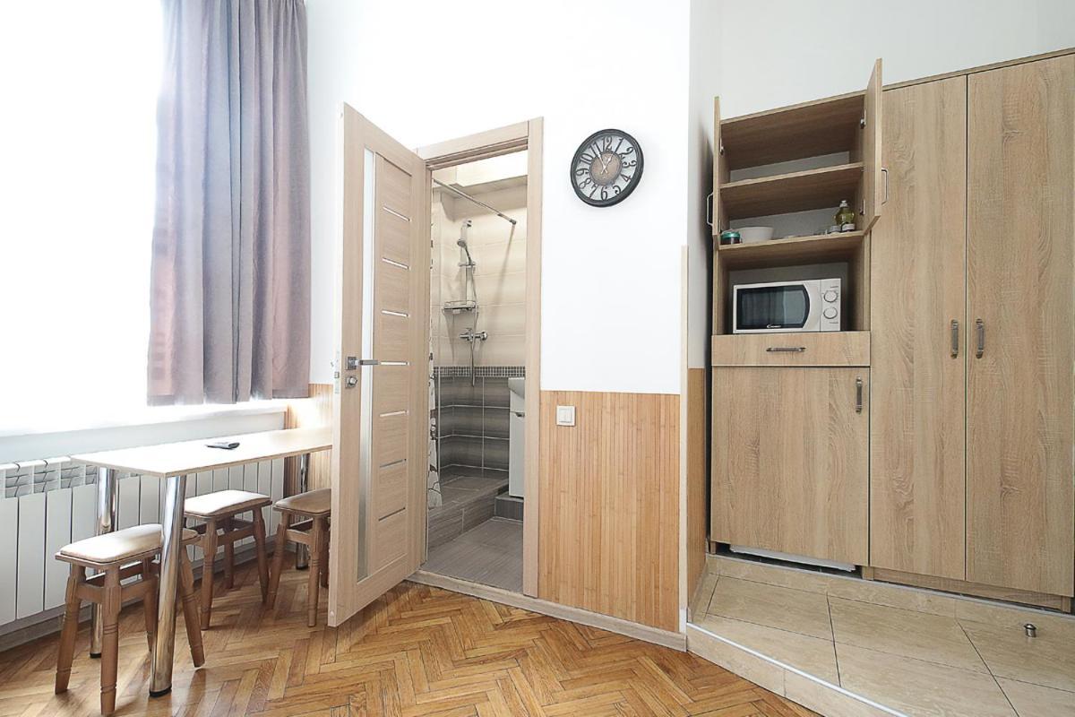 Buk Apartments On Doroshenka 29 Lviv Bagian luar foto