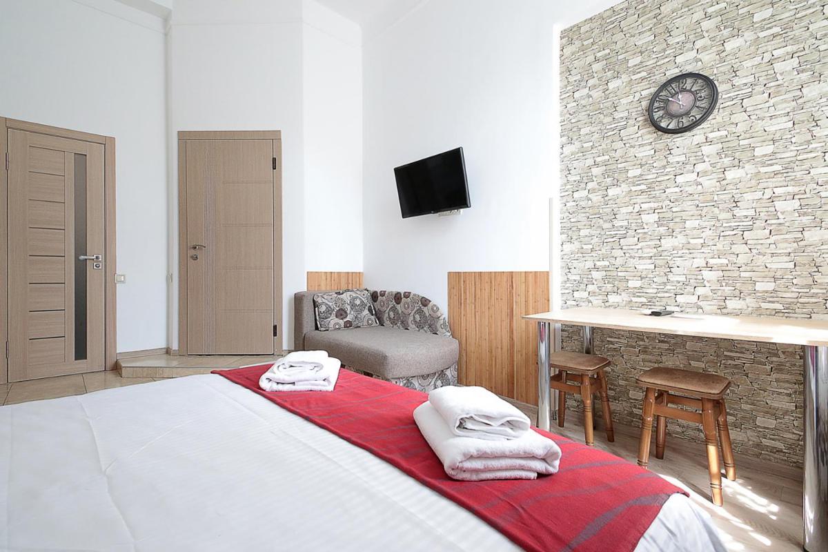 Buk Apartments On Doroshenka 29 Lviv Bagian luar foto